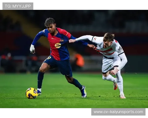 西甲中游球队战术同质化，多队依赖边路传中与定位球